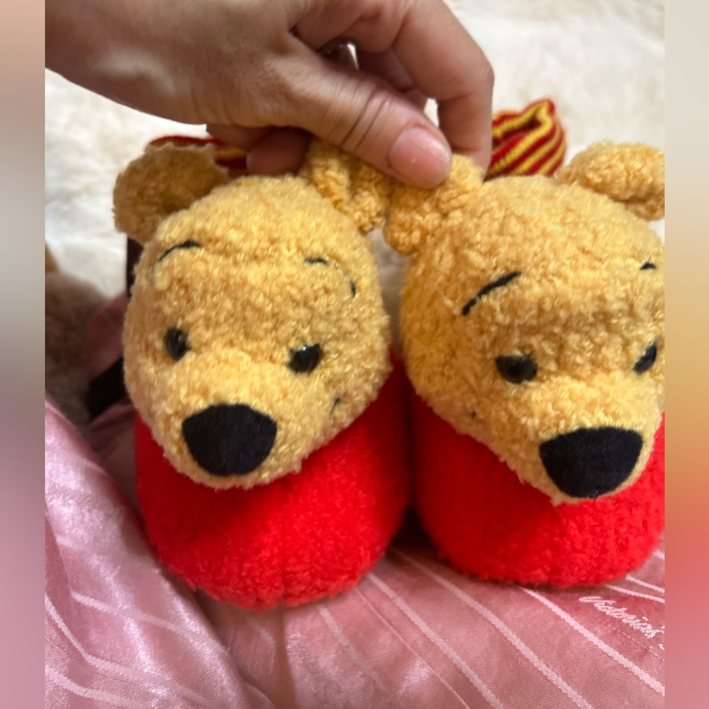 ❤️ NWT Vintage Disney Winnie the Pooh children’s Slippers (Unisex)